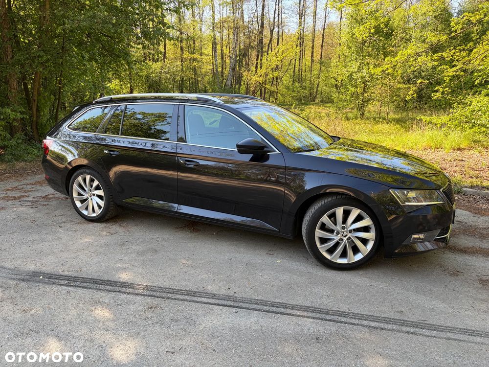 Skoda Superb 2.0 TDI 4x4 Style DSG - 10