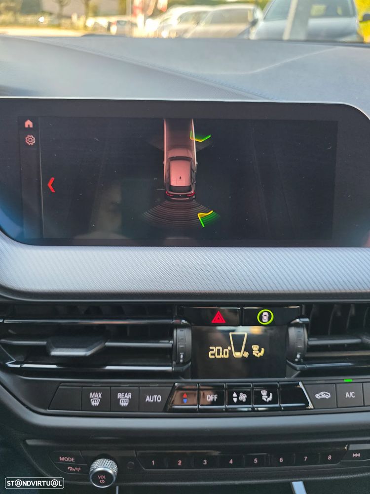 BMW 118 i Pack Desportivo M Auto - 28