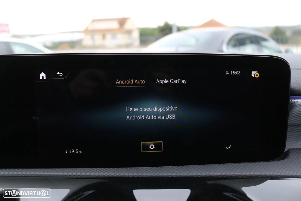 Mercedes-Benz A 250 e 8G-DCT AMG Line - 28