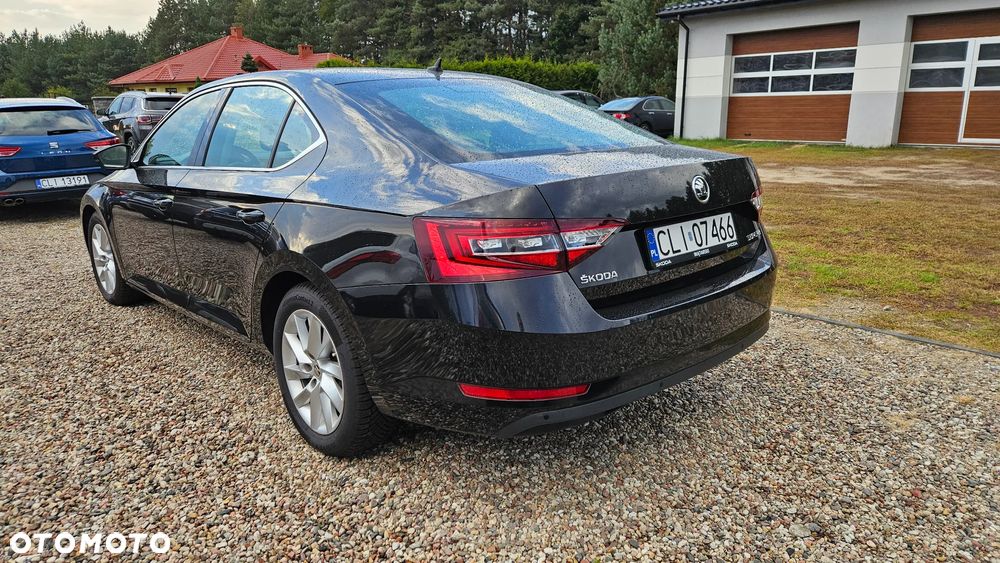 Skoda Superb 1.8 TSI Style DSG - 25