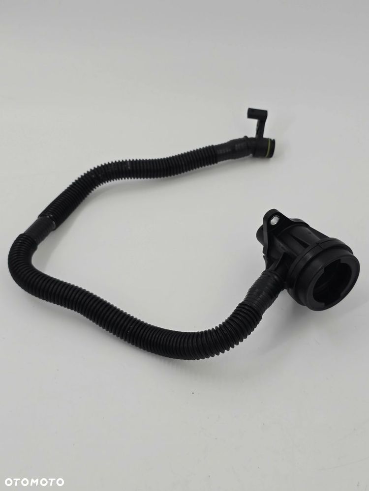 NOWY ORYGINALNY WĄŻ PRZEWÓD WLEWU OLEJU MERCEDES M260 2.0T A2600104900