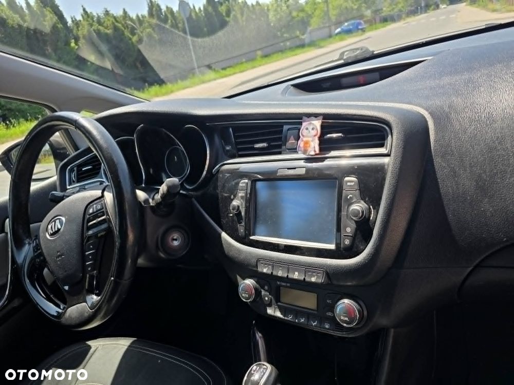 Kia Ceed 1.6 GDI L Business Line - 4
