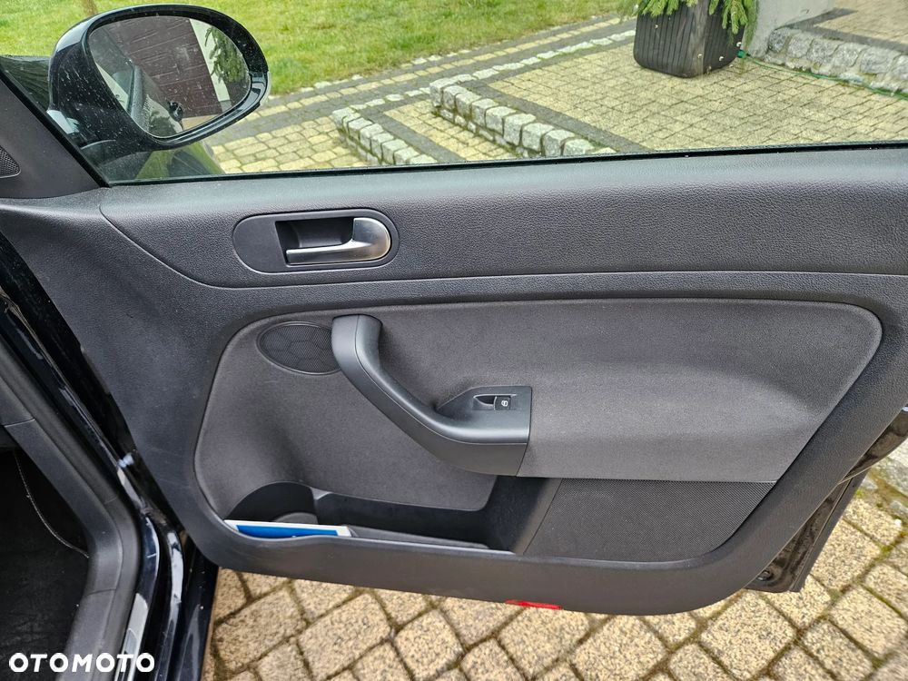 Volkswagen Golf Plus 1.4 TSI Style - 36