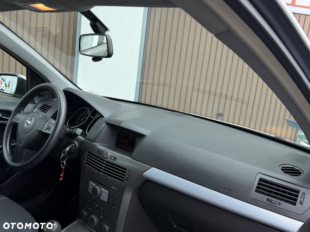 Opel Astra - 37