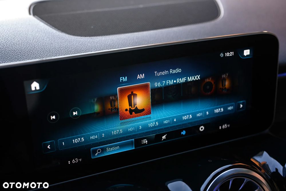 Mercedes-Benz GLB 250 Progressive 8G-DCT - 31