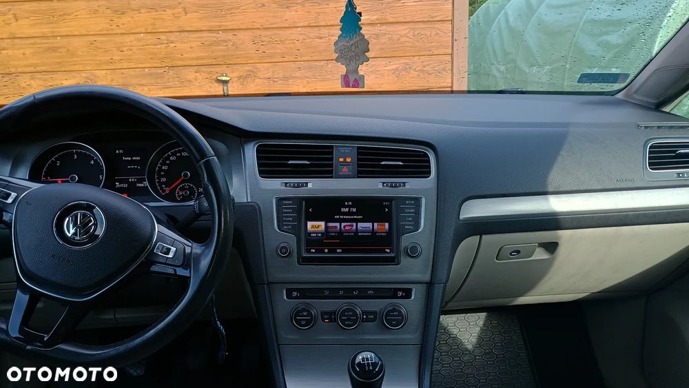 Volkswagen Golf - 6