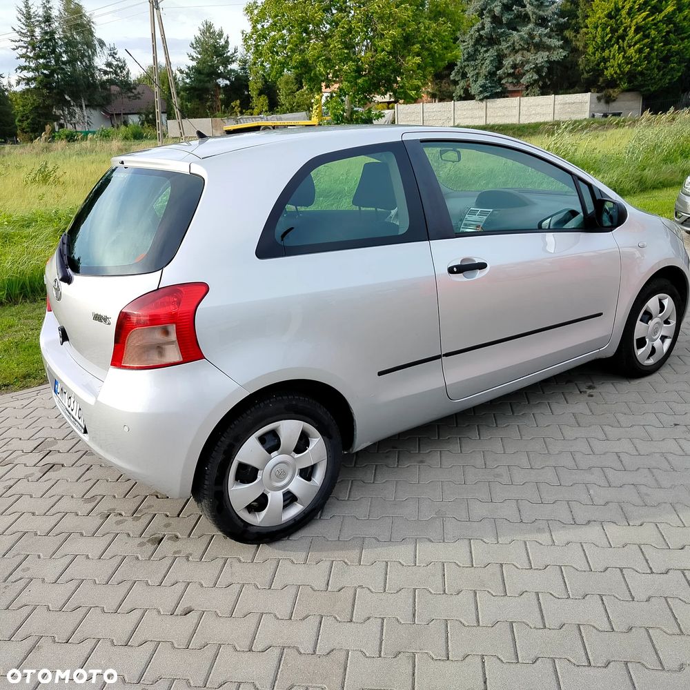 Toyota Yaris 1.0 Luna A/C - 9