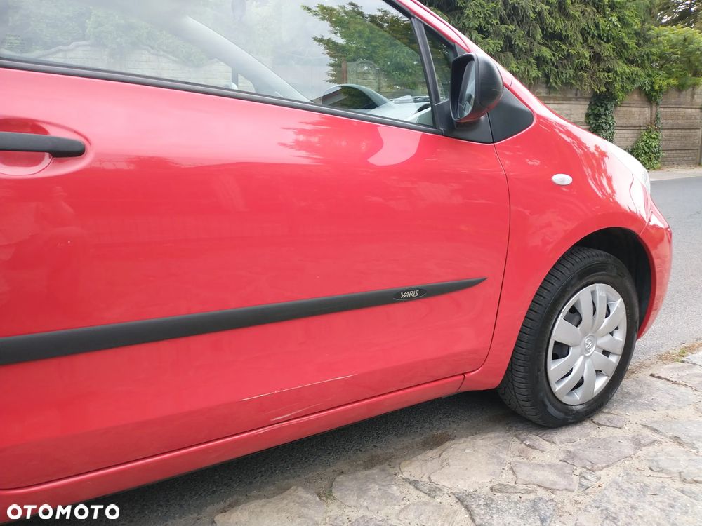 Toyota Yaris 1.0 Terra - 2