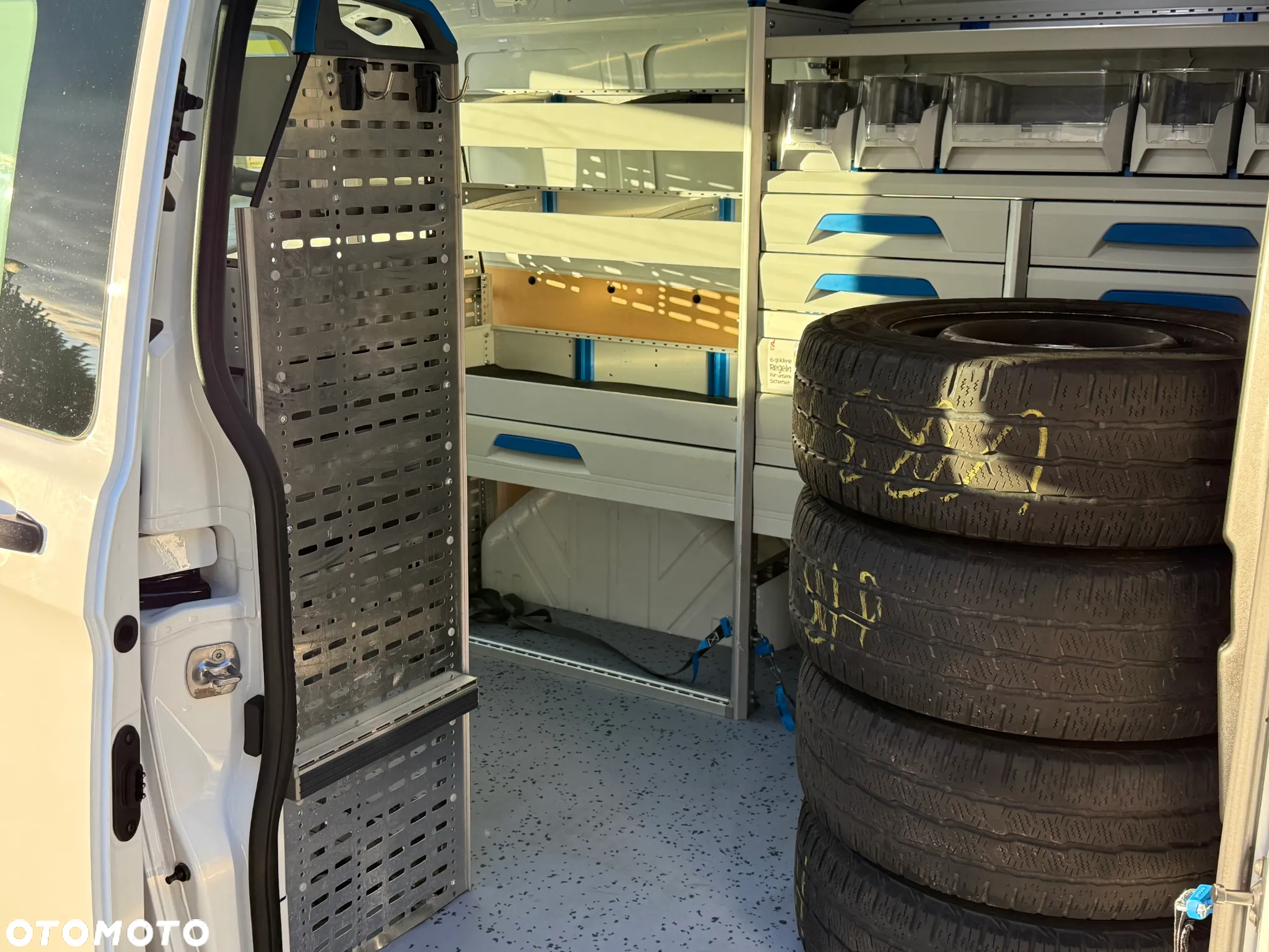 Ford Transit Custom - 17