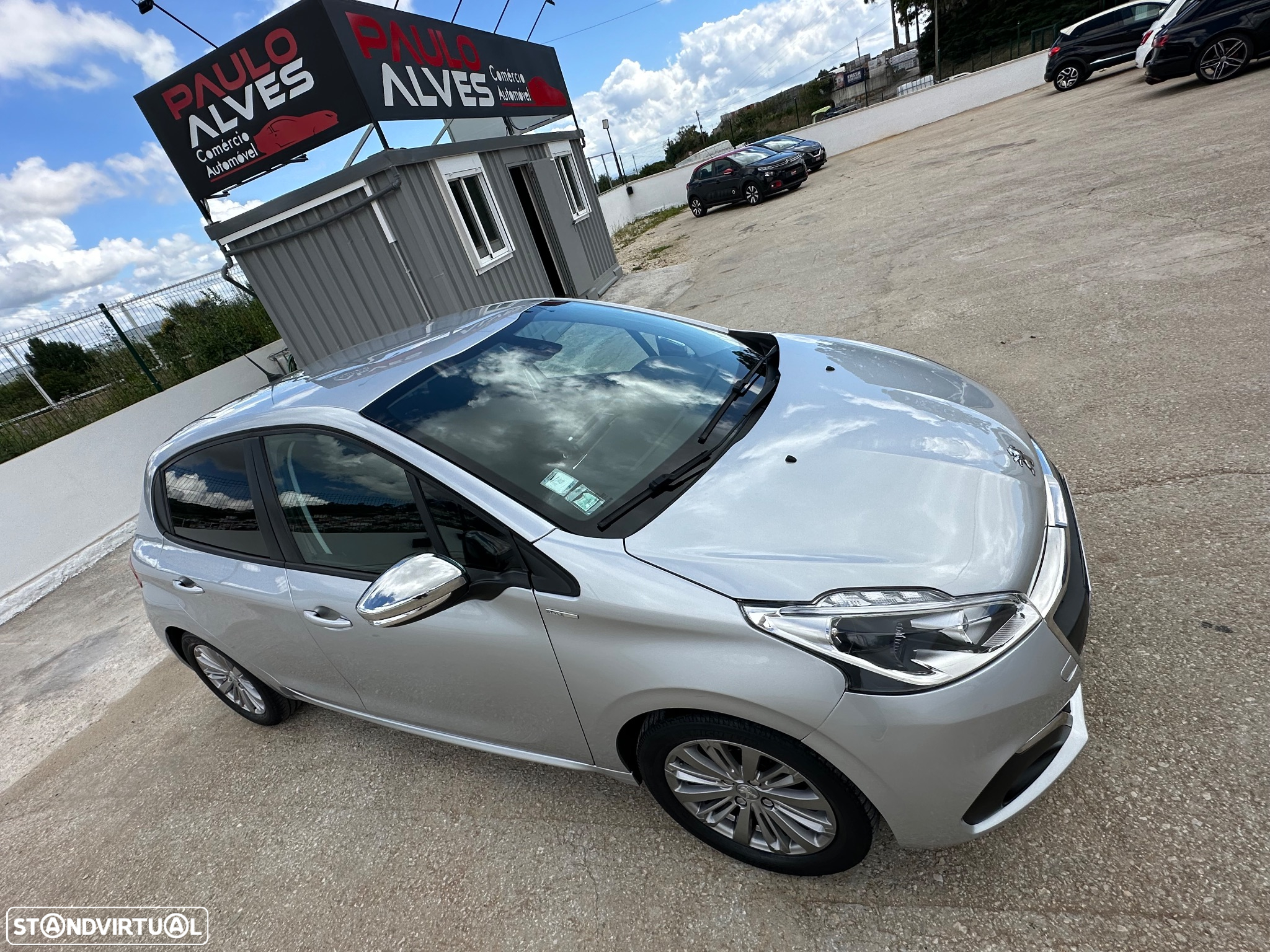 Peugeot 208 1.2 PureTech Style - 26