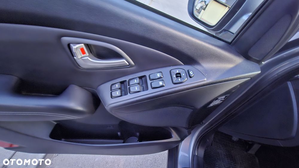 Hyundai ix35 2.0 CRDi 4WD Premium - 11