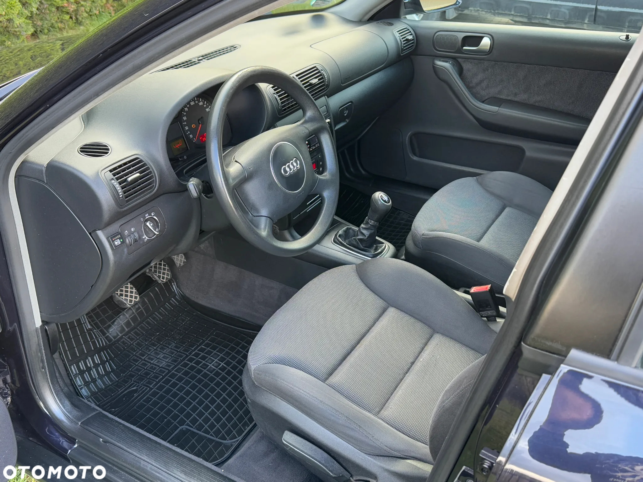 Audi A3 1.6 FSI Sportback Ambiente - 8