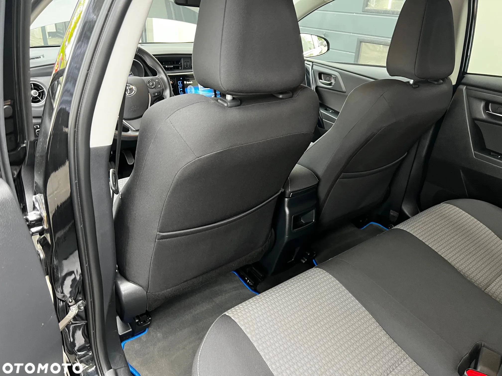 Toyota Auris 1.8 VVT-i Hybrid Automatik Touring Sports Edition S+ - 14