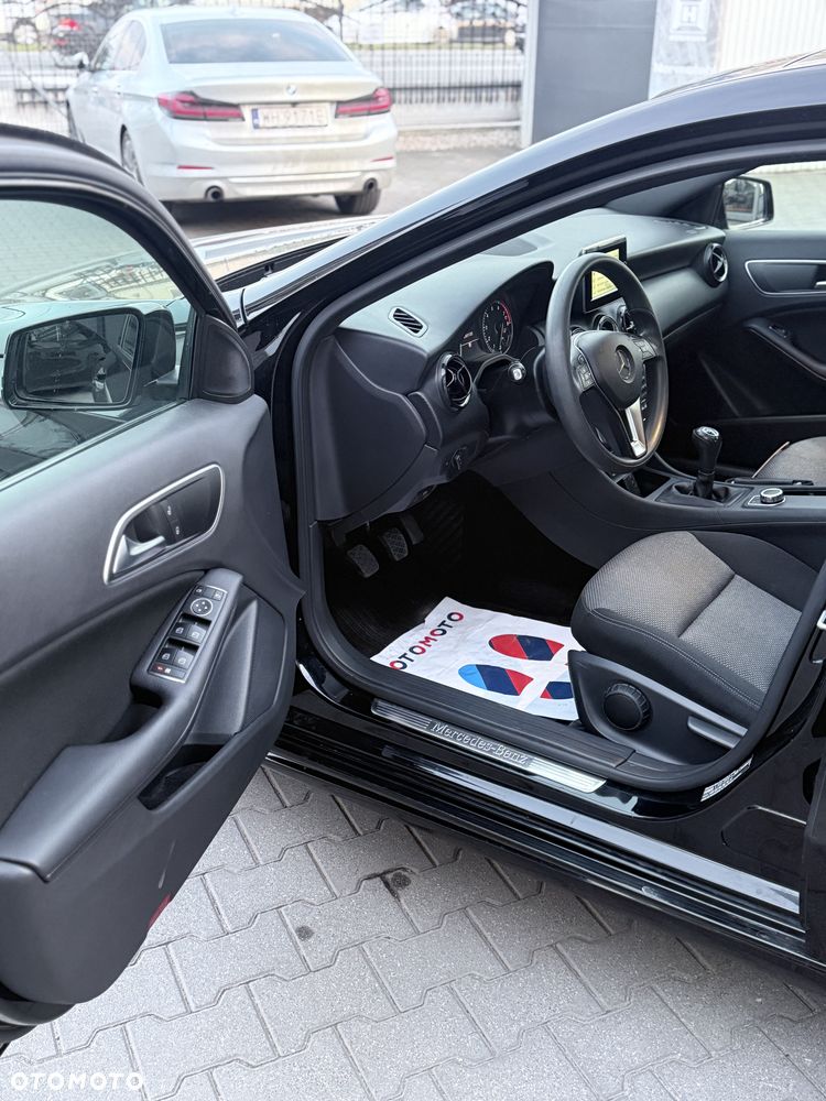 Mercedes-Benz Klasa A 180 Urban - 14