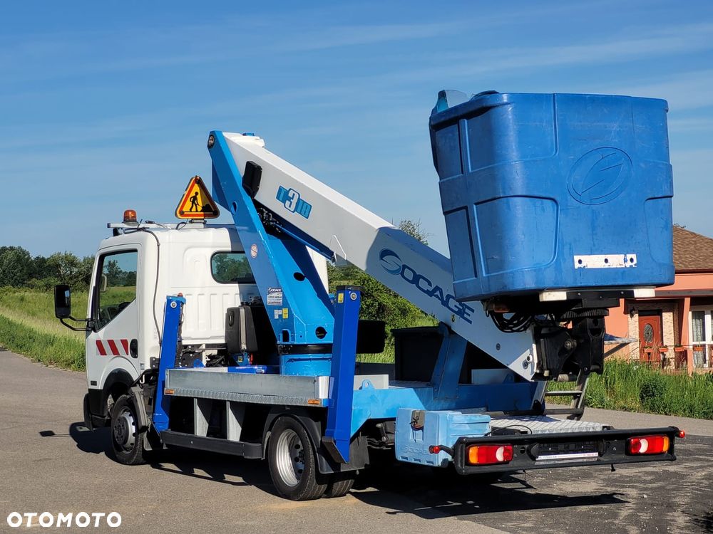 Nissan Cabstar Maxity - 4