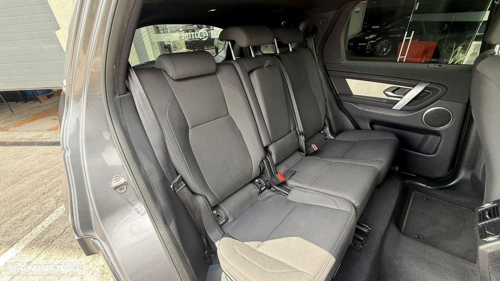 Land Rover Discovery Sport - 8