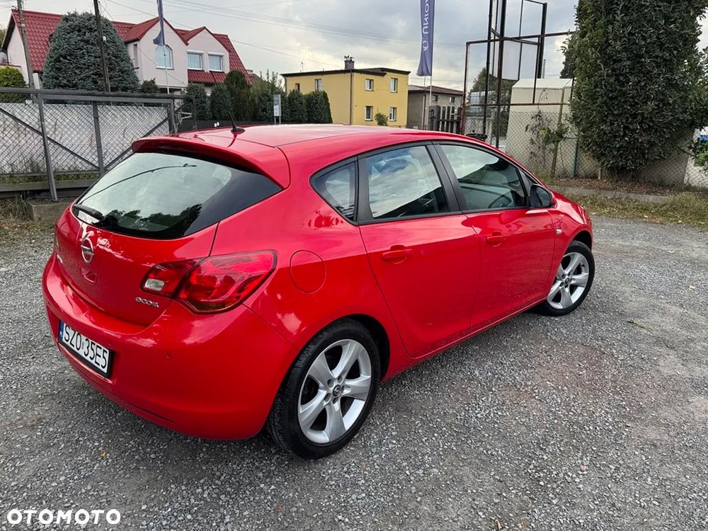 Opel Astra - 16