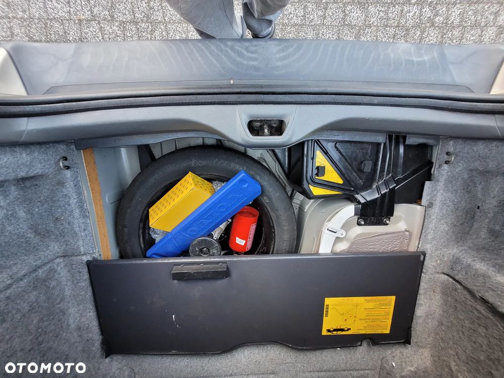 Volvo S60 2.4 Optima - 13