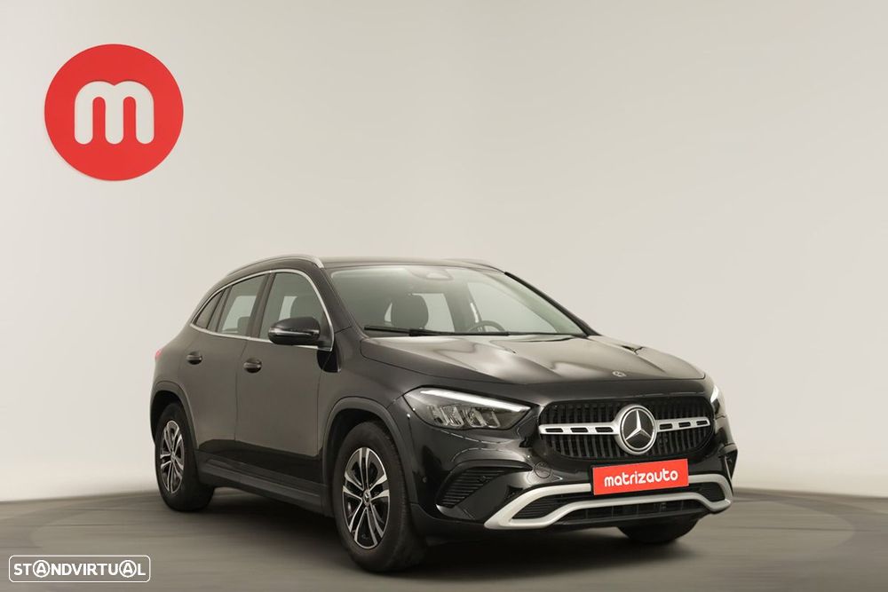 Mercedes-Benz GLA 200 - 1
