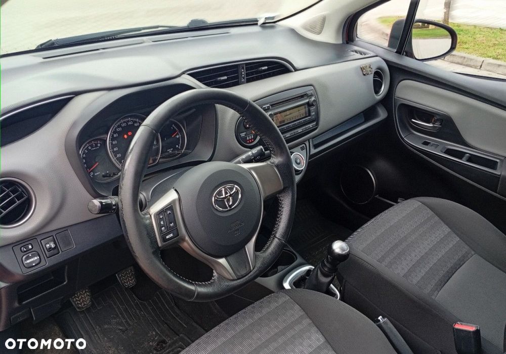 Toyota Yaris - 15