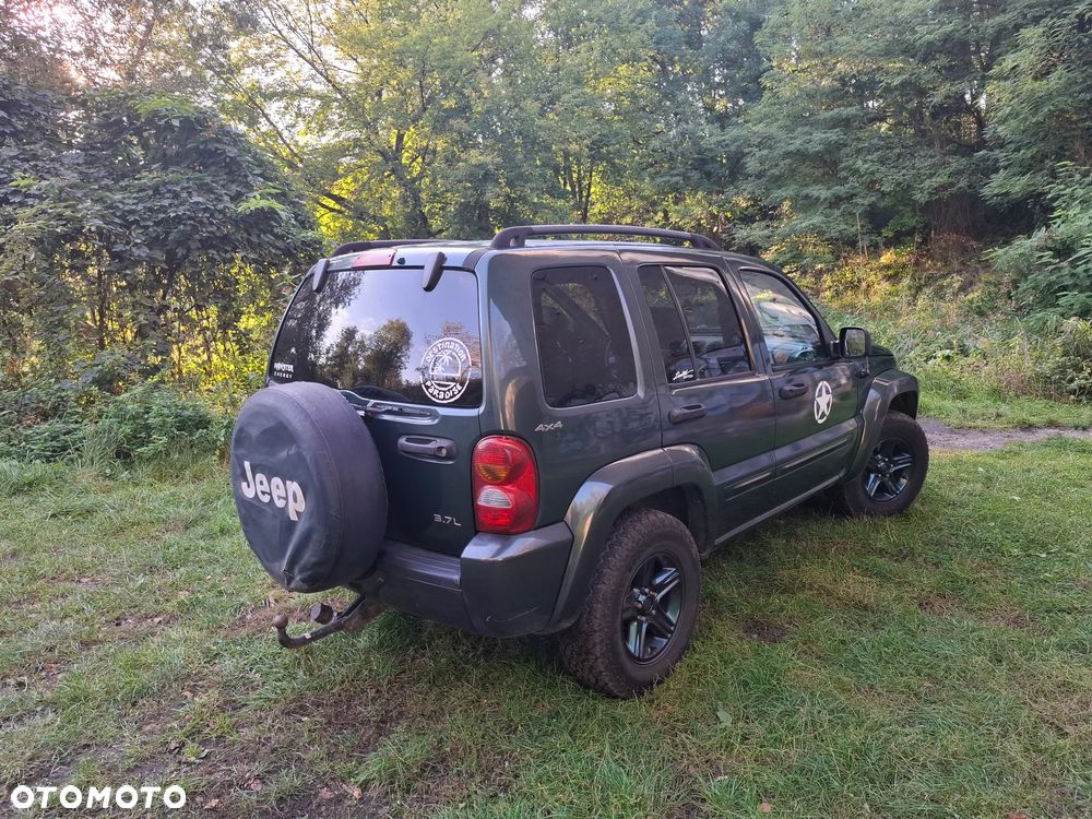 Jeep Liberty 3.7 4x4 - 4