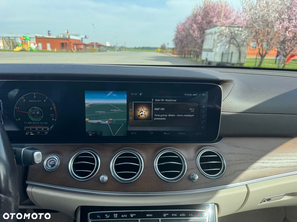 Mercedes-Benz Klasa E 220 d Business Edition 9G-TRONIC - 16