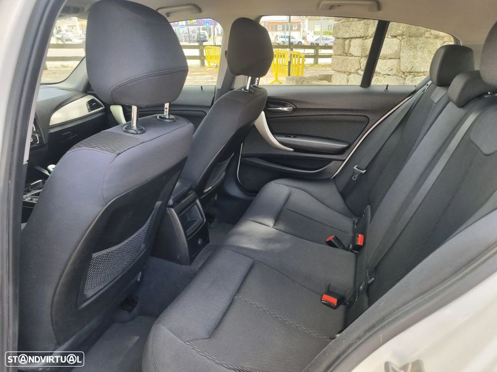 BMW 116 d EfficientDynamics Edition Urban Line - 28