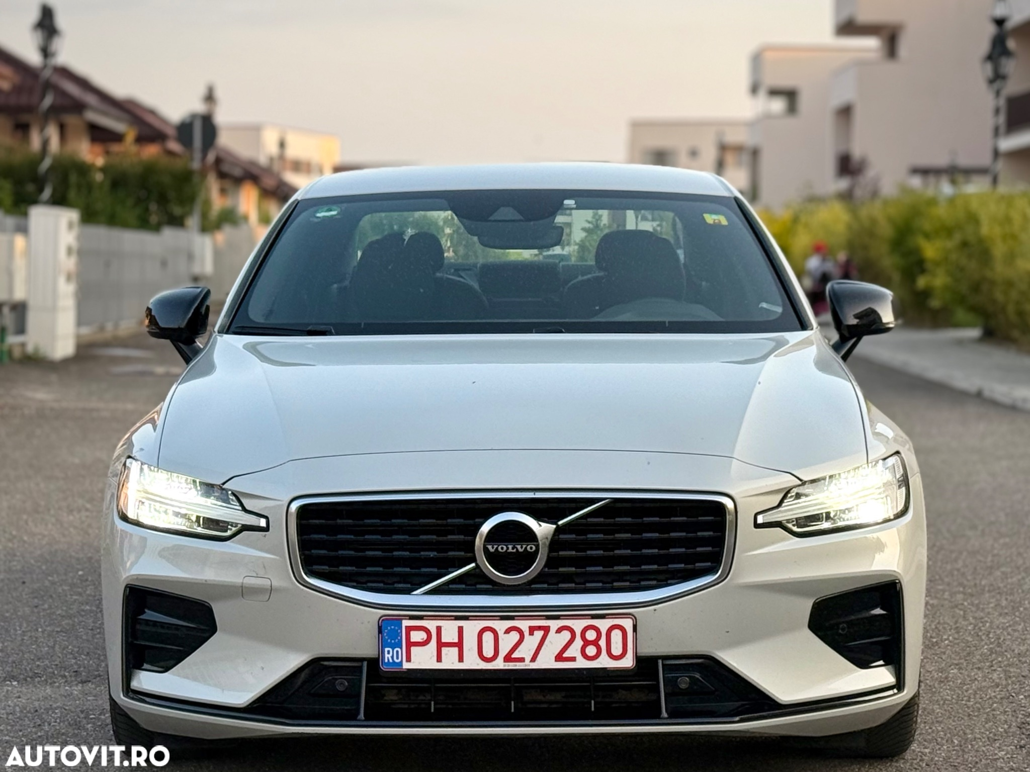 Volvo S60 T4 R-Design - 2