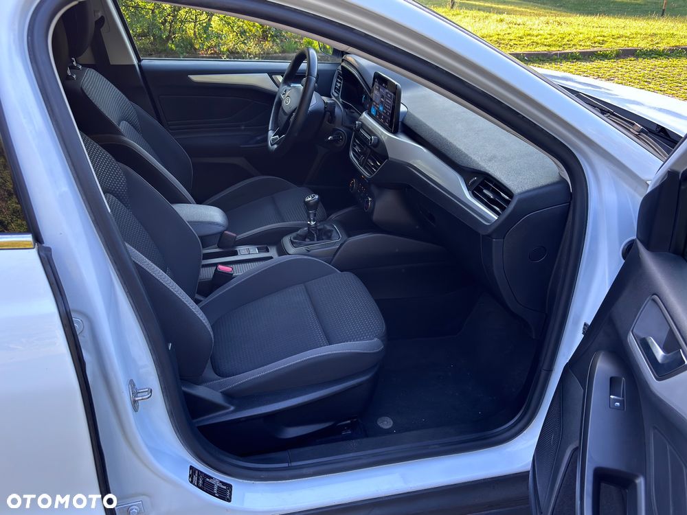 Ford Focus 1.0 EcoBoost Start-Stopp-System COOL&CONNECT DESIGN - 10