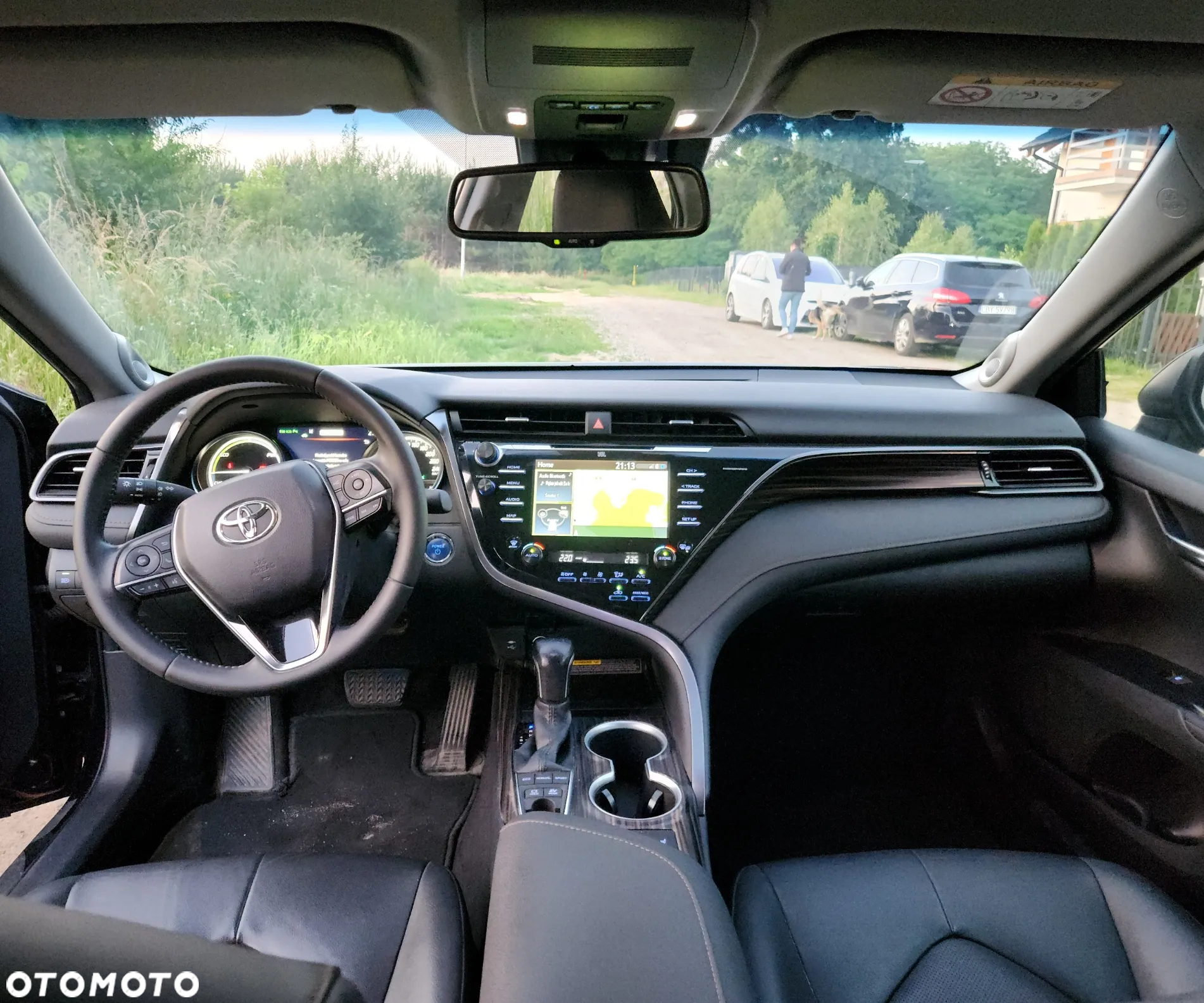 Toyota Camry 2.5 Hybrid Executive CVT - 12
