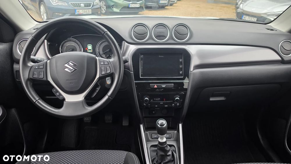 Suzuki Vitara 1.4 Boosterjet Hybrid Comfort+ - 28
