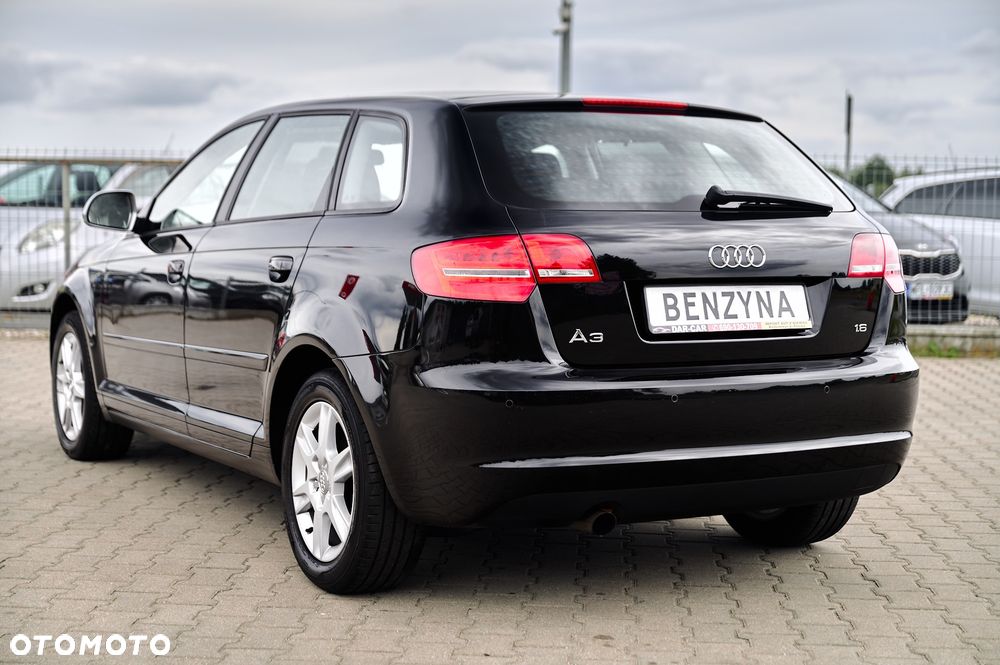 Audi A3 Sportback 1.6 Ambiente - 21