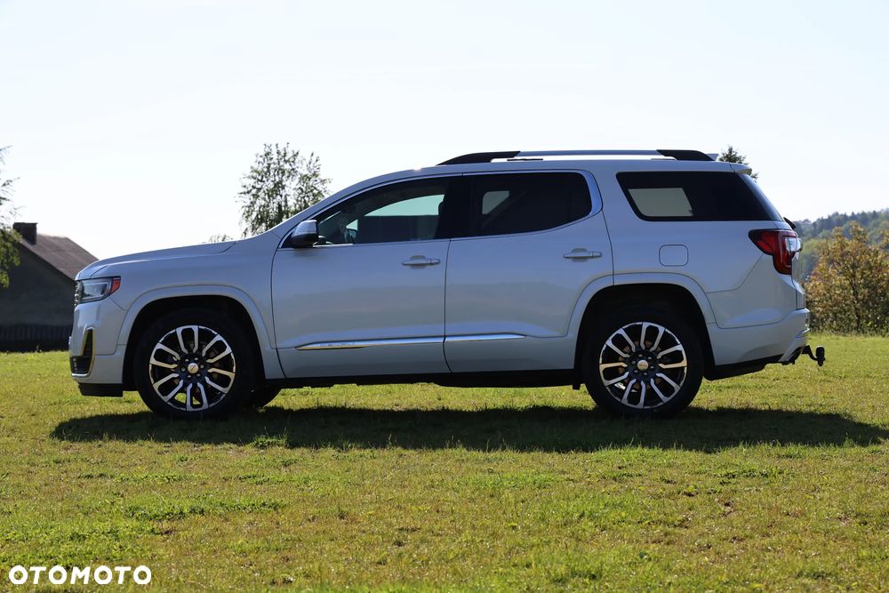 GMC Acadia - 6