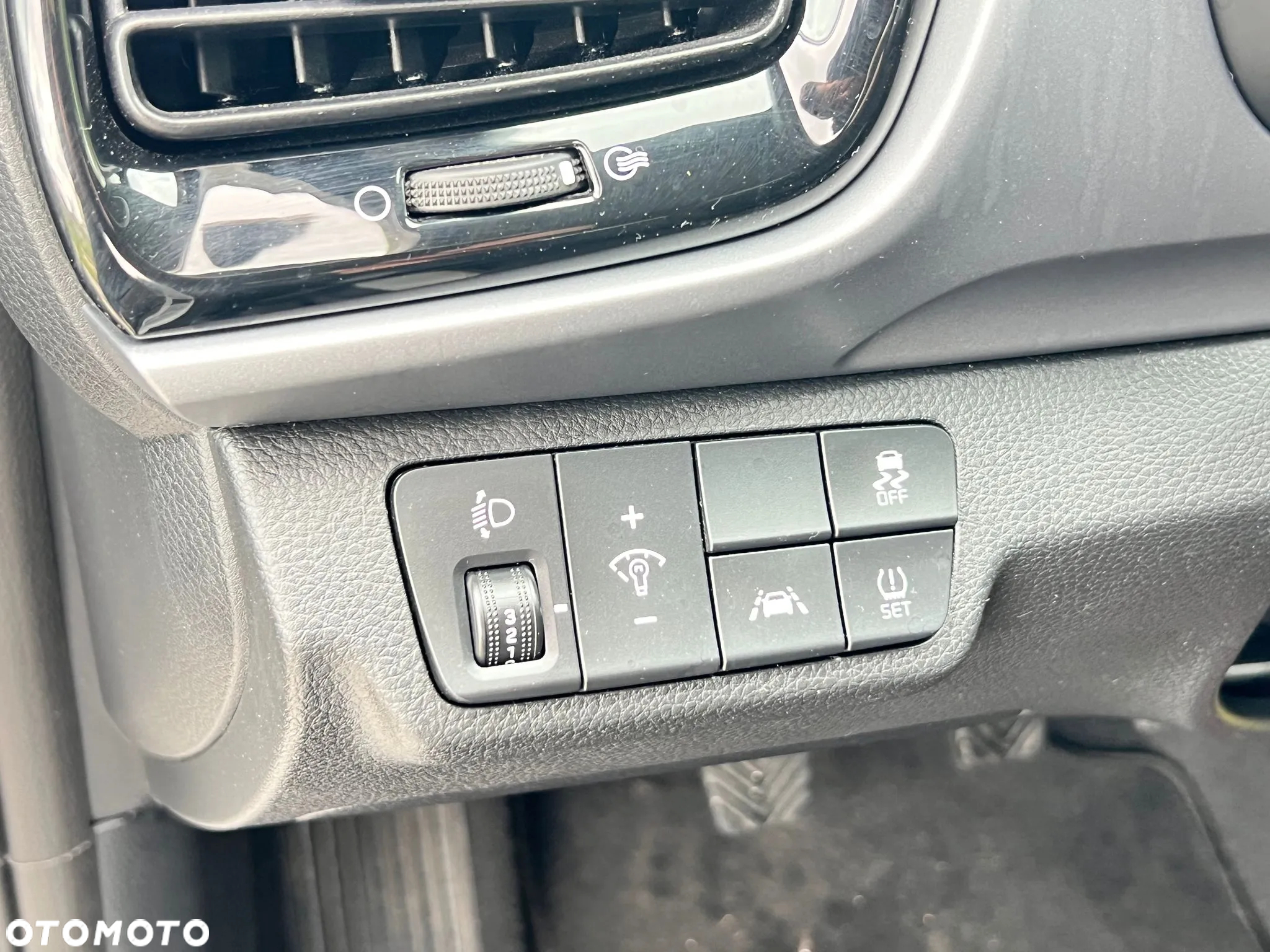 Kia Stonic 1.0 T-GDI 120 Spirit - 28