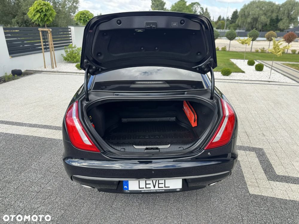Jaguar XJ 3.0 V6 Premium Luxury - 39