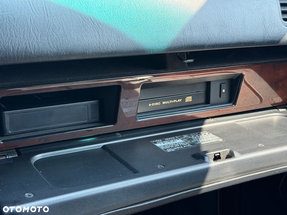 Lexus LS - 26