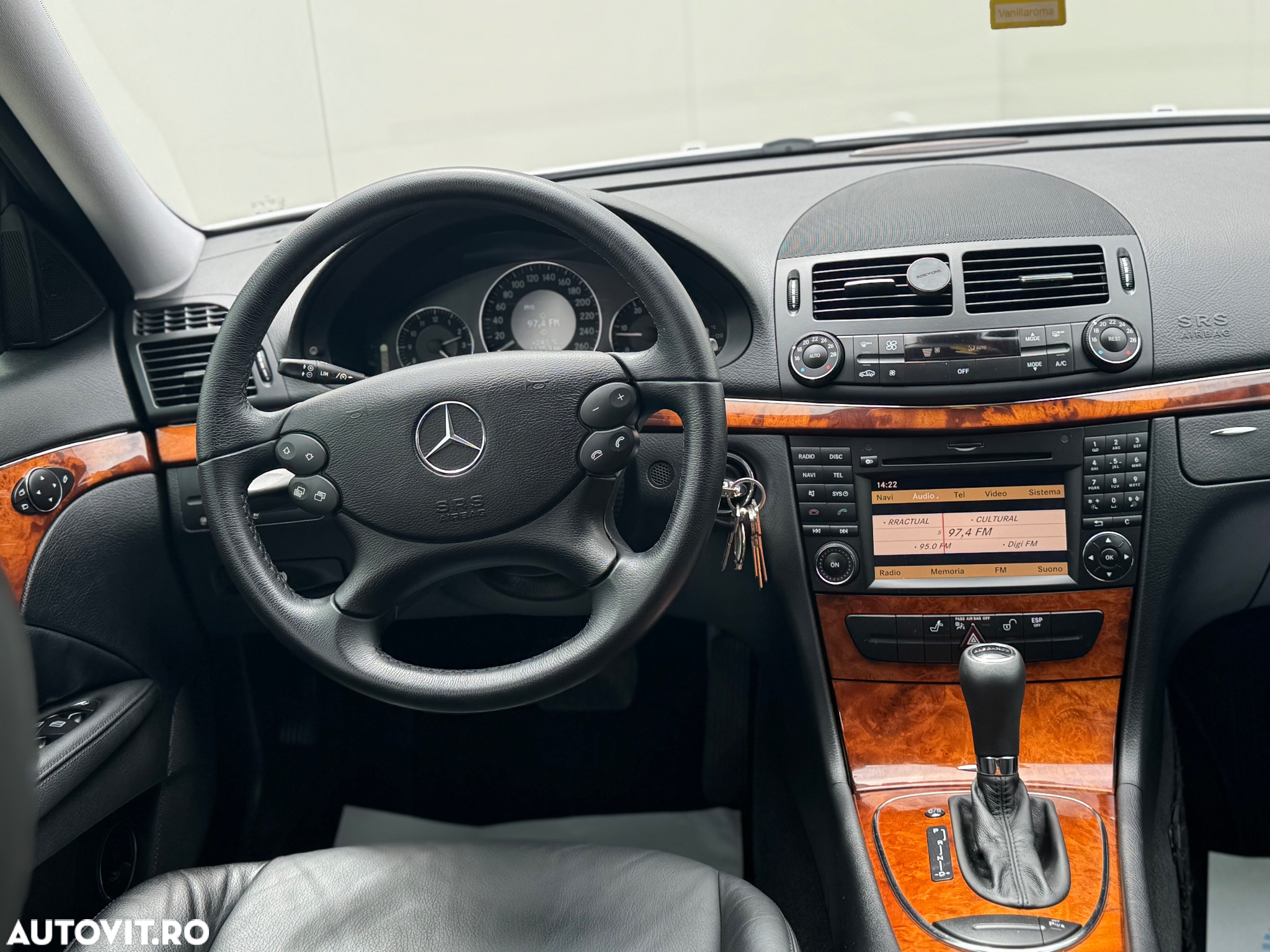 Mercedes-Benz E - 6