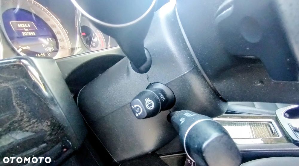 Mercedes-Benz GLK 350 4-Matic - 12