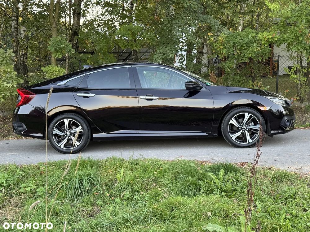 Honda Civic 1.5 T Executive - 17