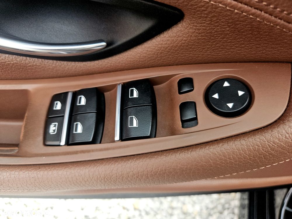 BMW Seria 5 520d Efficient Dynamics Edition Luxury Line - 23