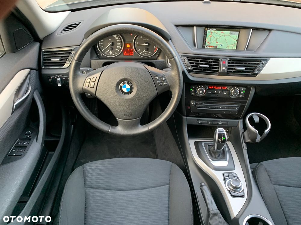 BMW X1 sDrive16d Sport Line - 14