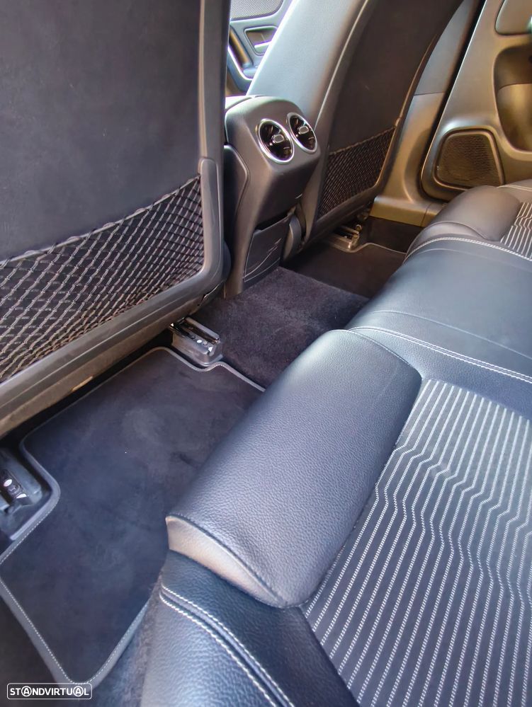 Mercedes-Benz CLA 200 - 21