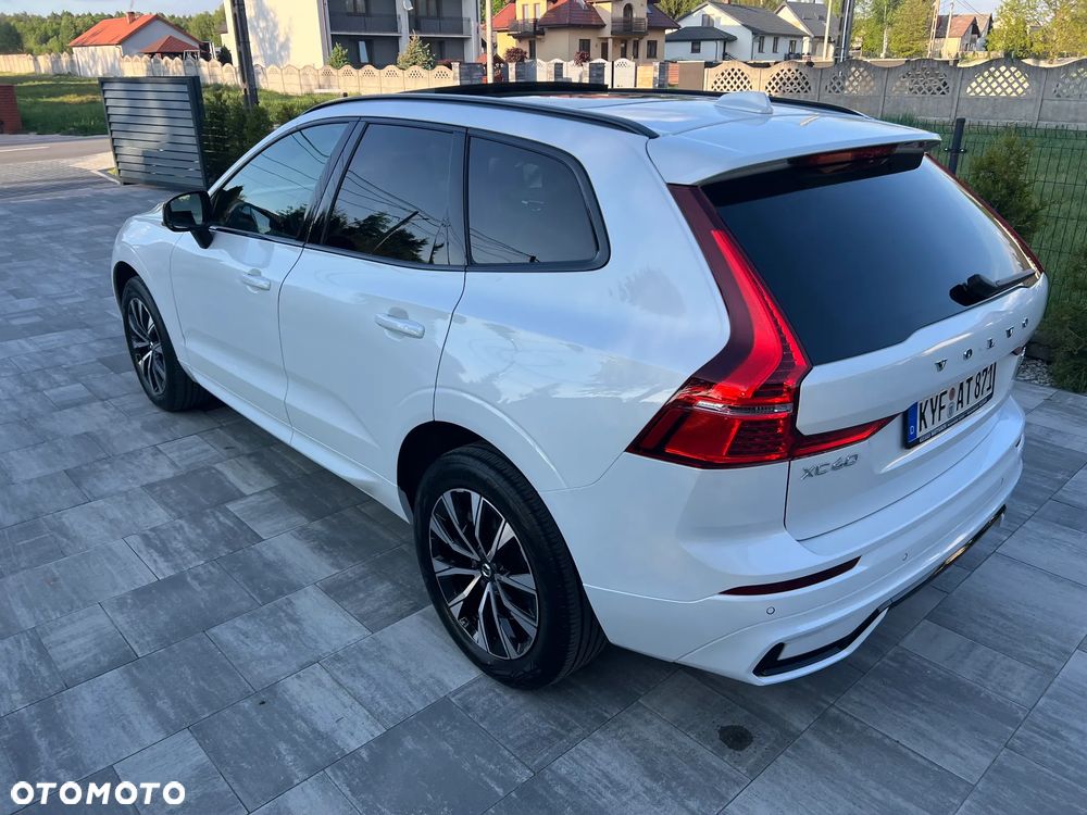 Volvo XC 60 B4 D AWD Plus Dark - 18