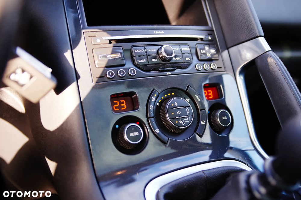 Peugeot 3008 HDi FAP 150 Allure - 17