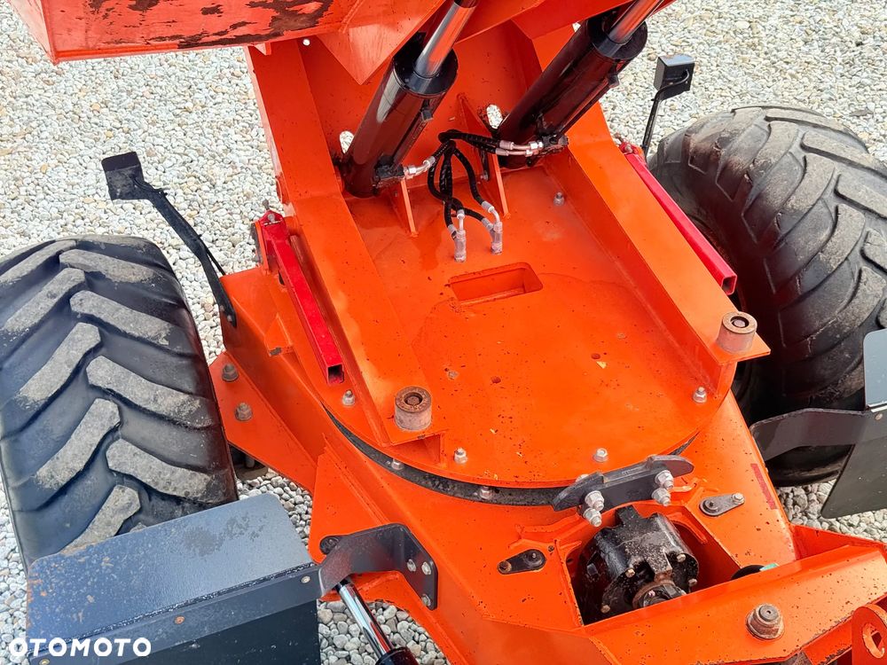 Thwaites * Wozidło * Thwaites 9 Ton * Obrotowe * 2700 Motogodzin * - 15