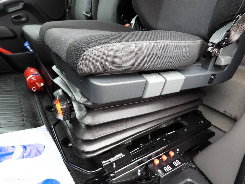 Renault MASTER PLANDEKA 10 PALET TEMPOMAT NAWIGACJA LEDY PNEUMATYKA KLIMATYZACJA  165KM - 26
