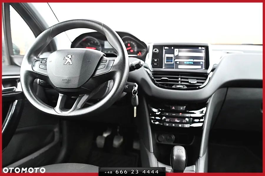 Peugeot 208 1.2 VTi Style - 22