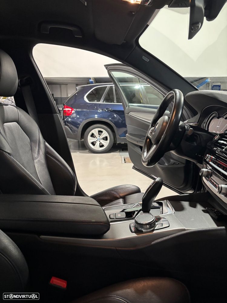 BMW 530 e iPerformance Pack M - 23