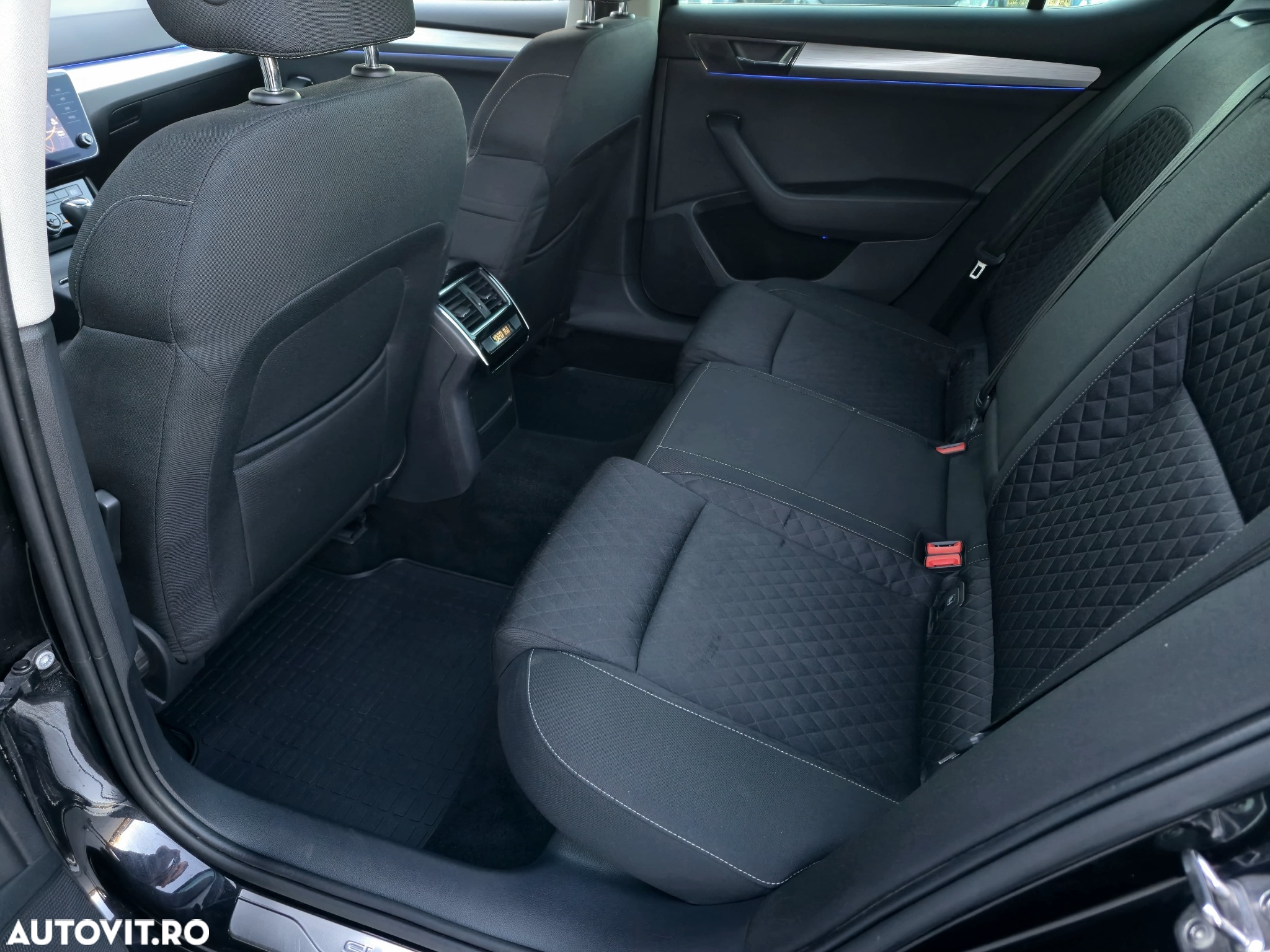 Skoda Superb 1.6 TDI DSG Style - 16