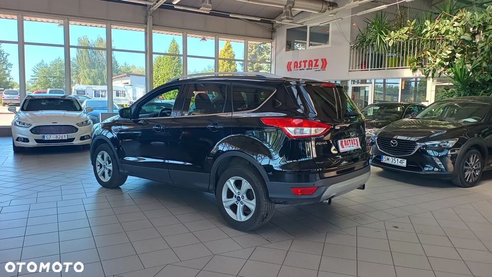 Ford Kuga - 4